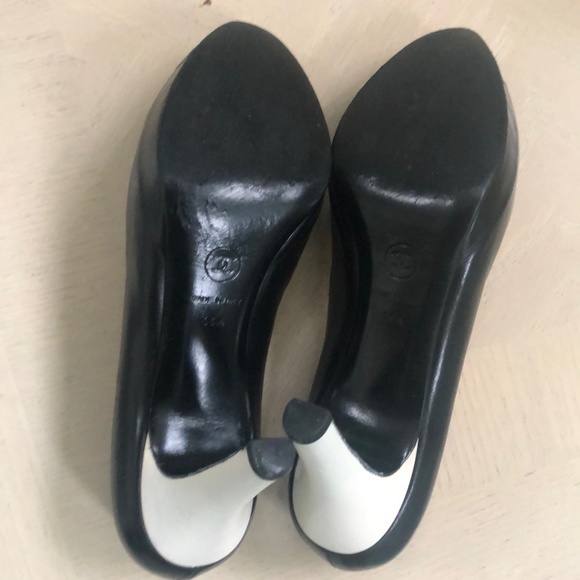 Chanel Heels Authentic / Size 36.5 - US 6.5 - Picture 11 of 14